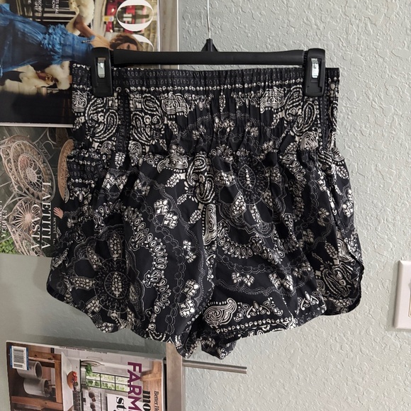 FP Movement Shorts M - Picture 1 of 3